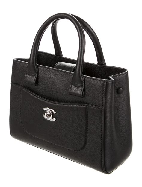 chanel executive tote 2017 price|chanel shoulder tote bag.